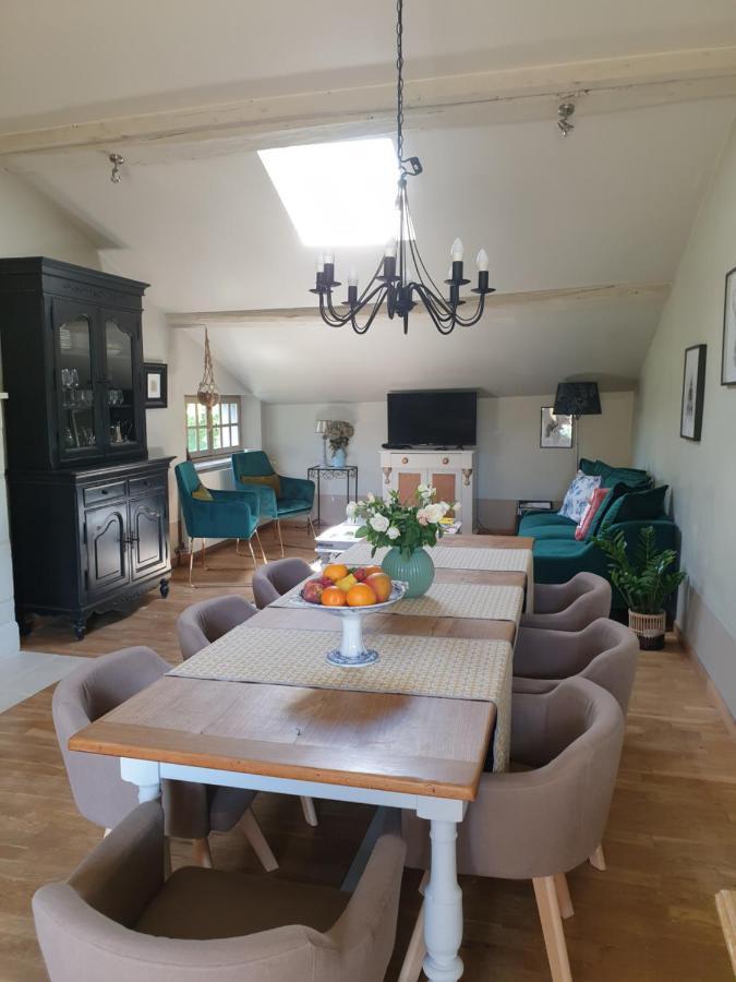 Domaine de Bourgville Monts-sur-Guesnes Extérieur photo
