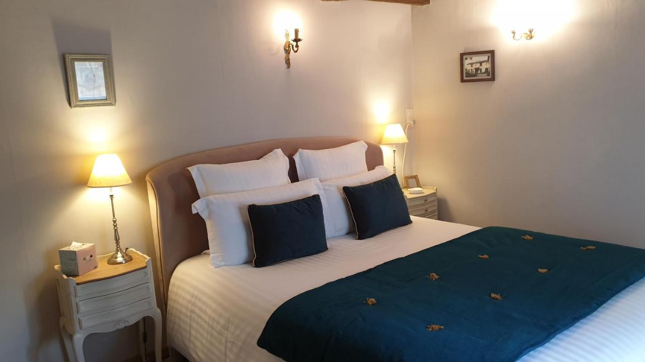 Domaine de Bourgville Monts-sur-Guesnes Extérieur photo
